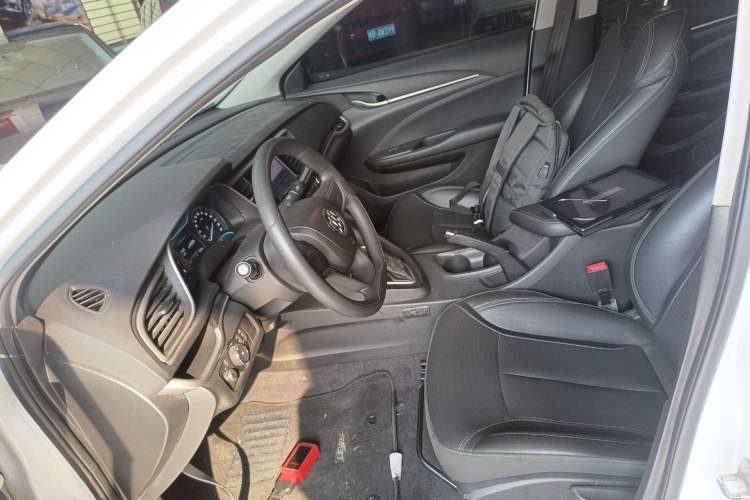 Used Buick GT 2021 1.3T Automatic Mild Hybrid Elite Version Left Front Seat