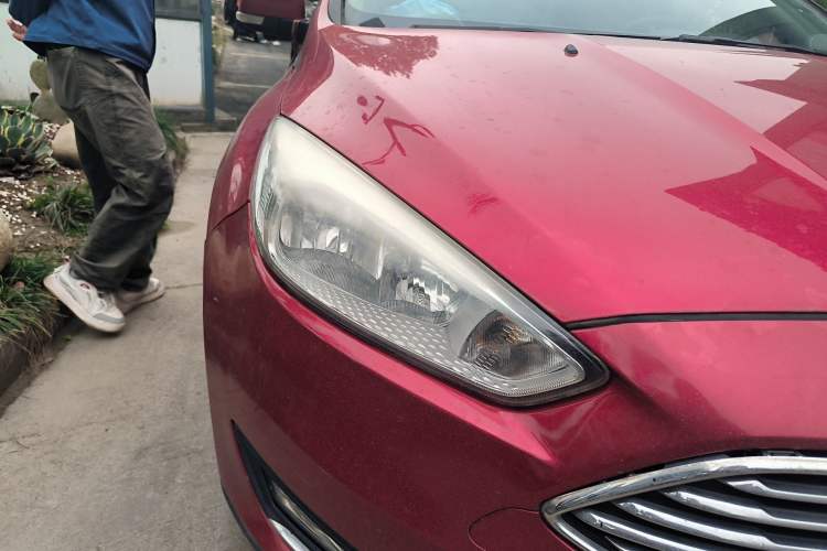 Used Ford Focus 2015 Sedan 1.6L Automatic Trend Model Right Front Headlight