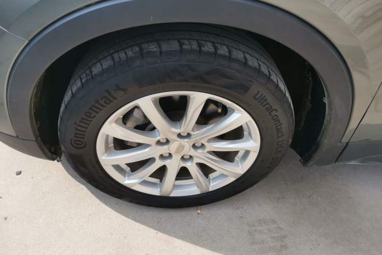 Used Cadillac XT4 2018 28T Two-Wheel Drive Tech Version
