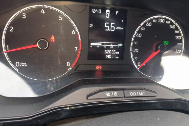 Used Jetta VS5 2022 280TSI Automatic High-Gloss Enjoyment Model Odometer Close Up