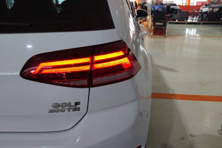 Used Volkswagen Golf 2019 200TSI DSG Comfort & Ambition Edition China VI Standard