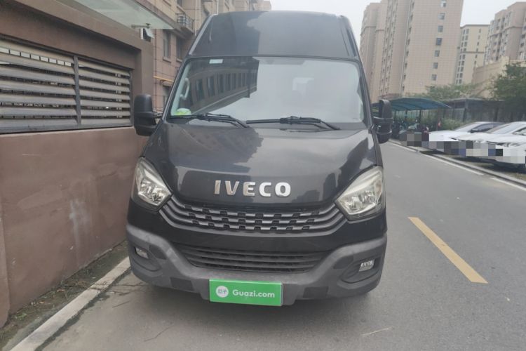 Used Iveco Eurocargo 2021 2.0T Manual Super Rui Long Wheelbase Short Overhang High Roof Side-Sliding Door F1A
