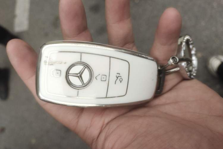 Used Mercedes-Benz C-Class 2018 C 200 Sport Edition Vehicle Key