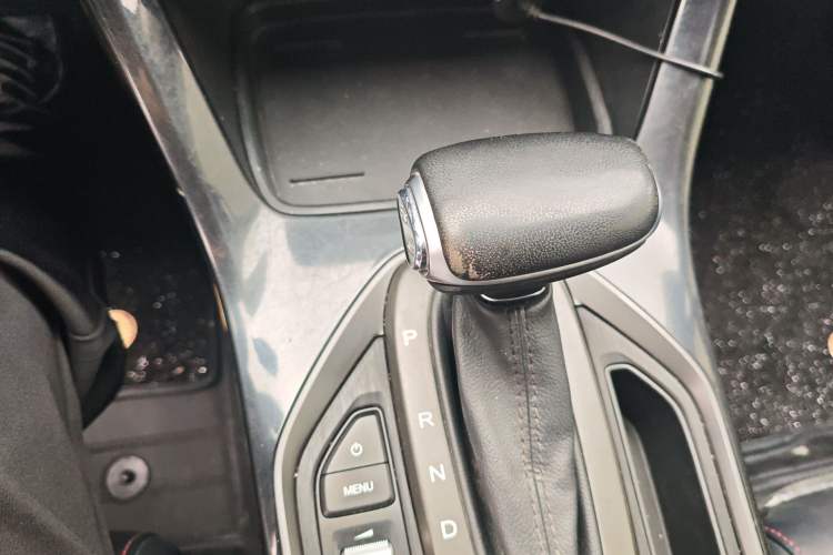 Used GAC Trumpchi GS4 2021 270T Automatic Elite Tech Edition Gear Lever