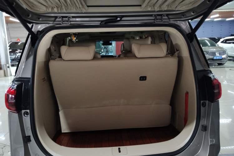 Used Buick GL8 2023 ES Lu Zun Deluxe Model