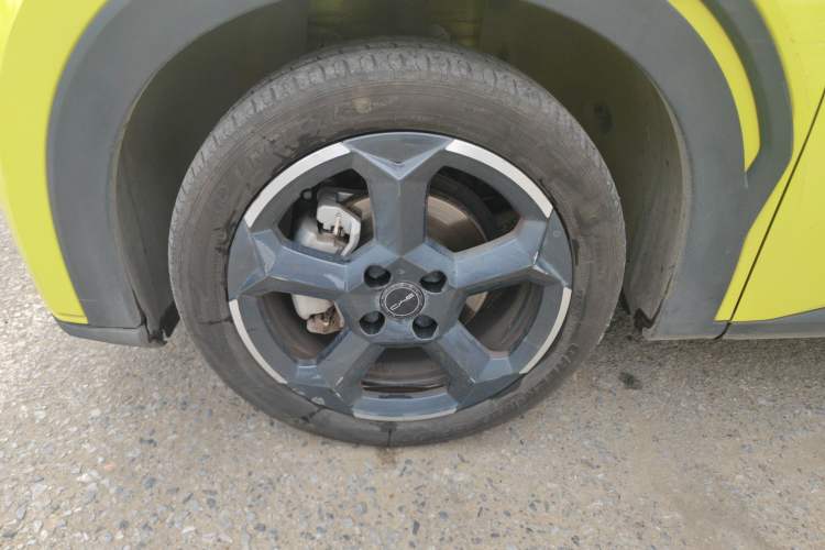 Used BYD Seagull 2023 Flying Edition Left Front Wheel Hub