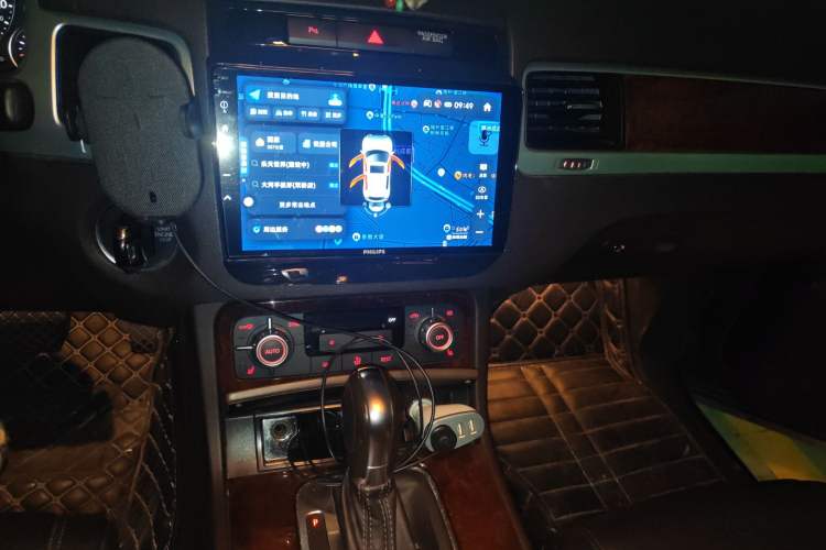 Used Volkswagen Touareg 2011 3.0 TSI Comfort Version