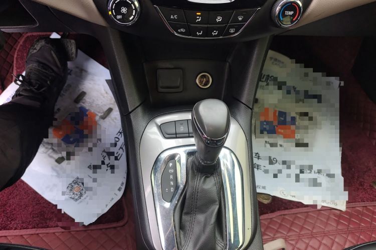 Used Chevrolet Cruze 2015 1.5L Automatic Luxury Edition Gear Lever