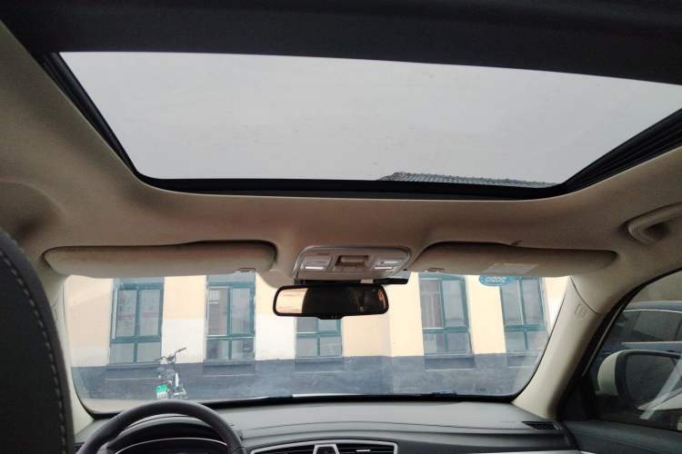 Used Geely Auto Emgrand X7 Sport 2018 1.8TD Automatic Two-Wheel Drive Smart 4G Connected Version