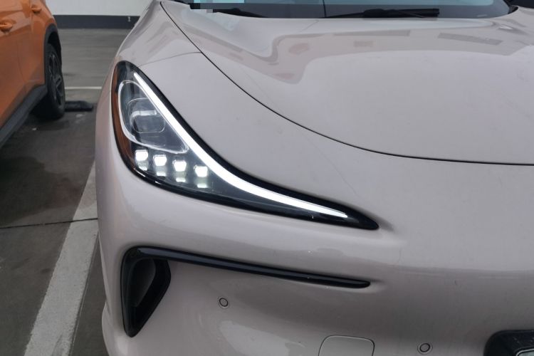 Used IM LS6 2023 Max Extended-Range Version Right Front Headlight