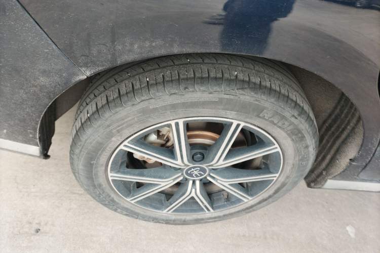 Used BYD Song MAX New Energy 2022 DM-i 105KM Flagship Model Exterior 8