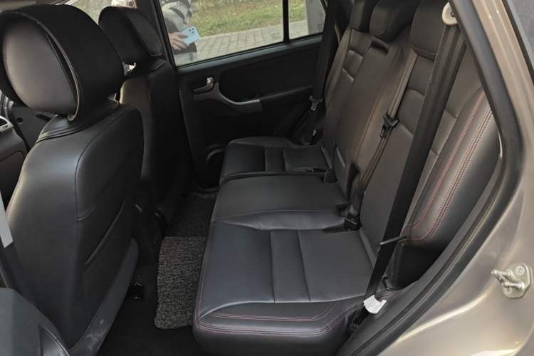 Used Chery Tiggo 3 2015 1.6L CVT ZhiShang Commemorative Edition
