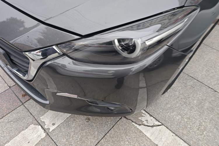 Used Mazda 3 Axela 2017 Sedan 1.5L Automatic Luxury Model Emission Standard China V Left Front Headlight