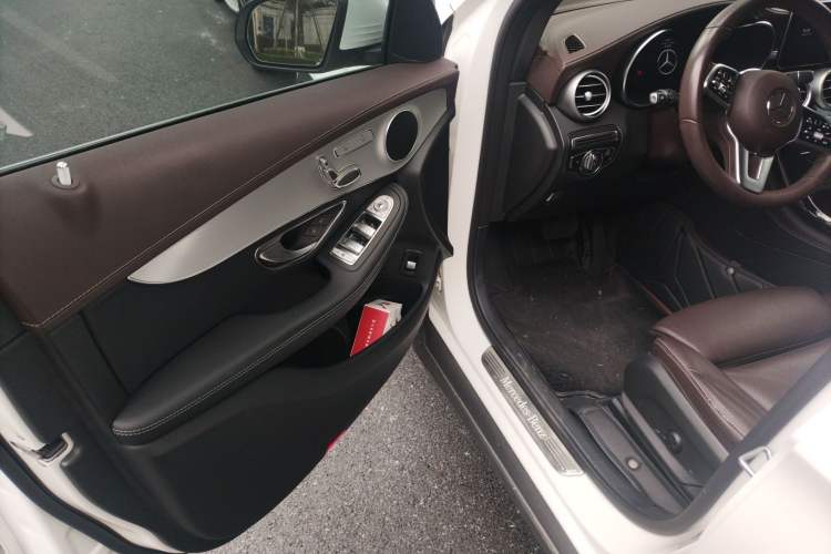 Used Mercedes-Benz GLC 2021 GLC 260 L 4MATIC Dynamic Edition
