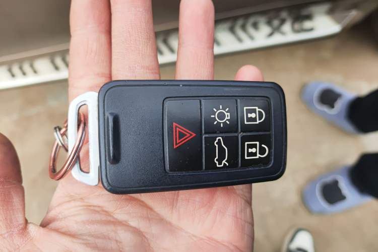 Used Volvo XC60 2016 T5 Smart Upgrade Model
