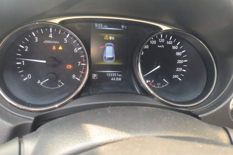 Used Nissan X-Trail 2015 2.0L CVT Comfort MAX Edition 2WD
