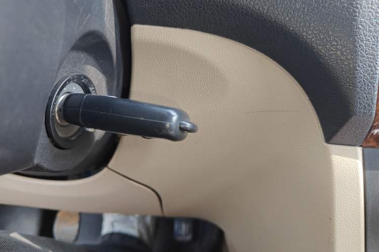 Used Dongfeng Fengon 330 2014 1.5L Manual Utility Version DK15