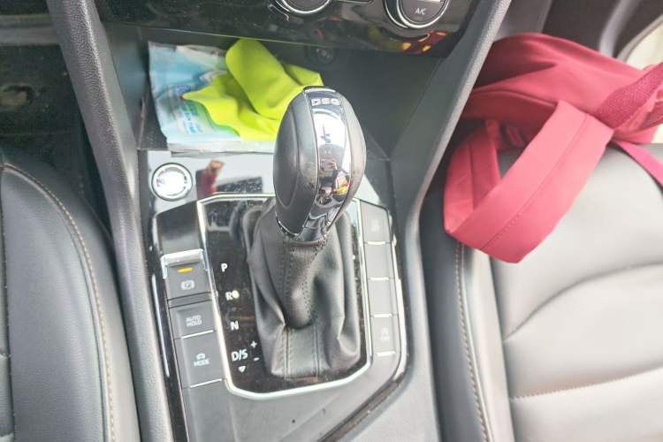 Used Volkswagen Tharu 2019 280TSI Two-Wheel Drive Luxury Version China VI Standard
