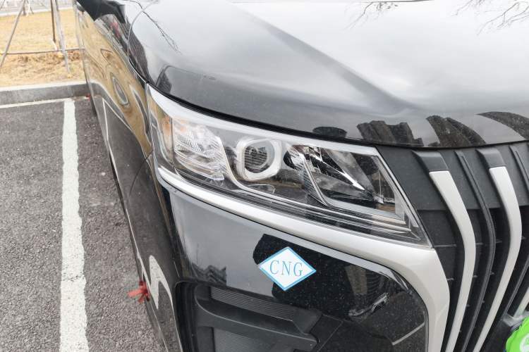 Used BAW Ruisheng Ace M7 2024 2.0L CNG Comfort Version 7 Seats Right Front Headlight