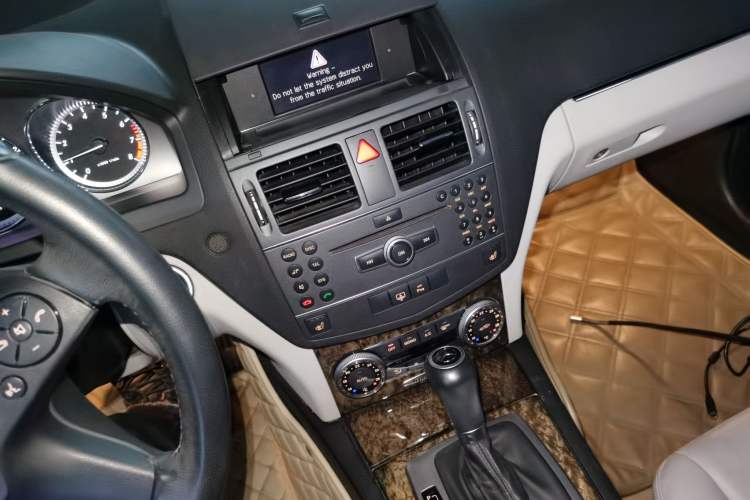 Used Mercedes-Benz C-Class 2010 C 200 CGI Fashion Model