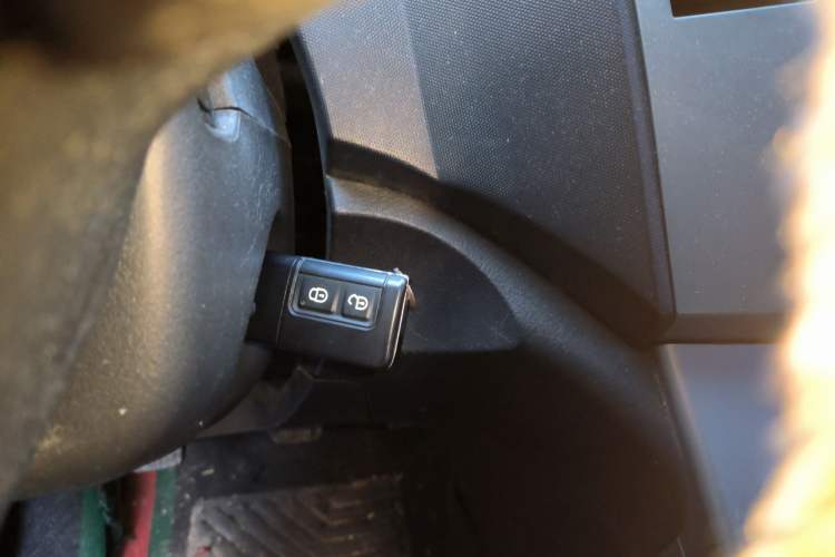 Used Haima Qishi 2013 2.0L Manual Classic Trim
