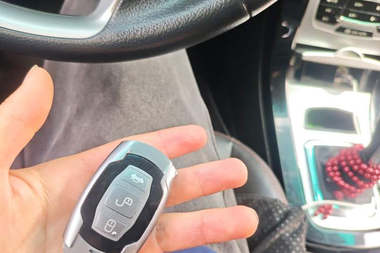 Used BYD e5 2016 300 Luxury Edition
