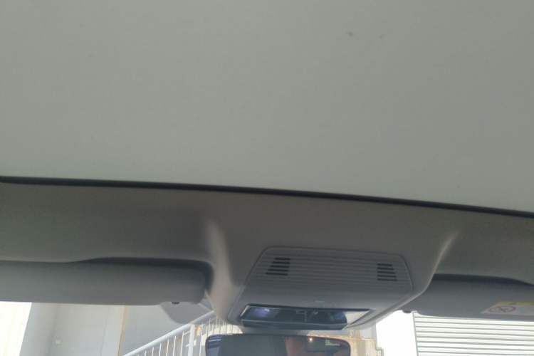 Used Volkswagen ID.6 CROZZ 2022 Long-Range PRO Edition Headliner