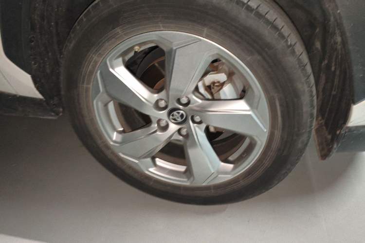 Used Toyota RAV4 2021 2.0L CVT Two-Wheel Drive Fashion PLUS Edition
