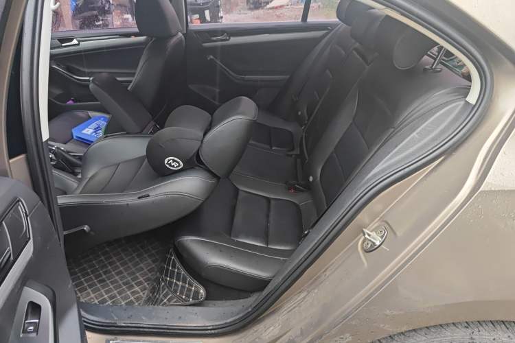 Used Volkswagen Sagitar 2018 280TSI DSG Comfort Model Left Rear Seat