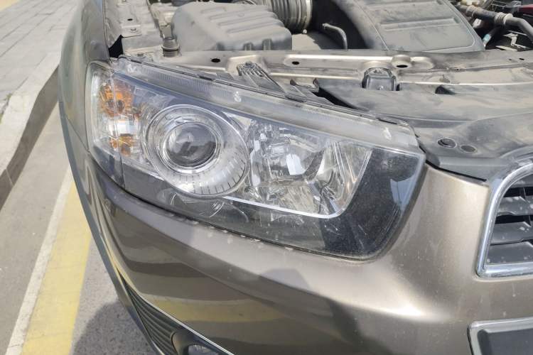 Used Chevrolet Captiva 2015 2.4L 4x4 Flagship Edition 7-Seater
