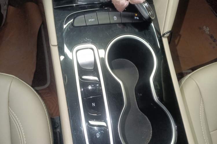 Used Buick Regal 2020 552T Elite Edition Gear Lever