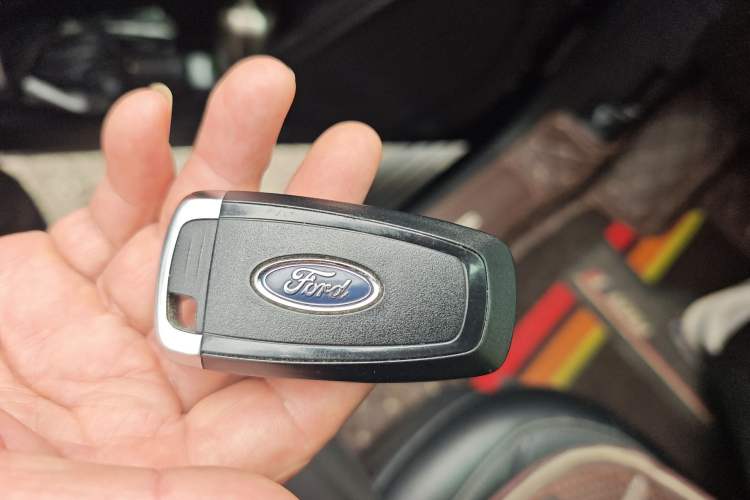 Used Ford Explorer 2020 EcoBoost 285 4x4 Titanium Edition 7-Seater