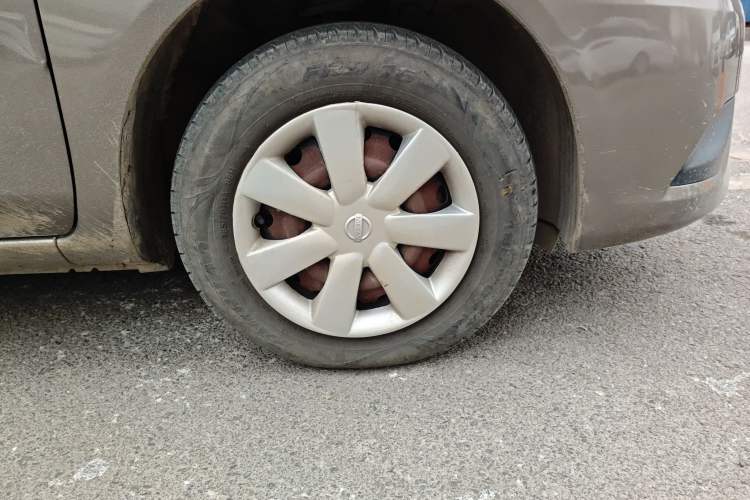 Used Nissan Sunny 2015 1.5XE Manual Comfort Edition
