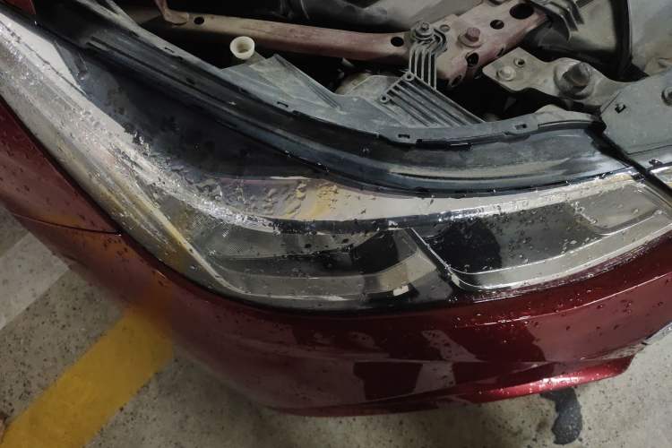 Used Chevrolet Cruze 2018 320 Automatic Pioneer Sunroof Edition Right Front Headlight