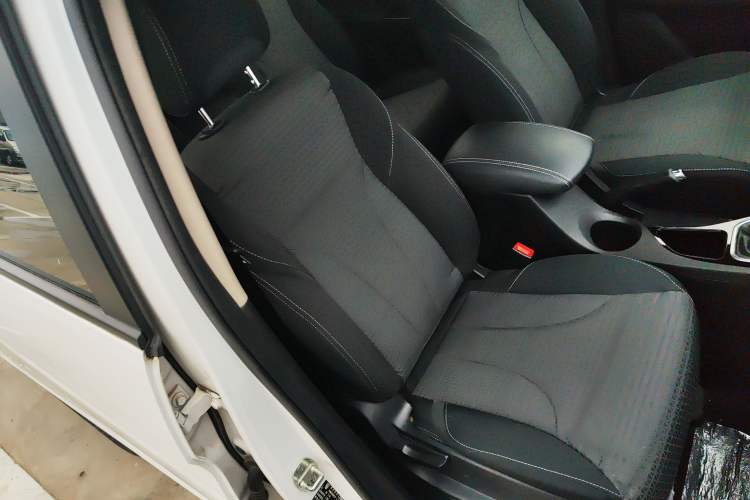 Used Baojun 730 2021 1.5L Manual Fashion Version 7 Seats
