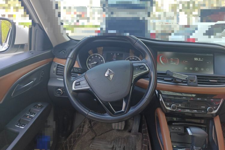 Used BORGWARD BX7 2016 28T Two-Wheel Drive Luxury Version 5 Seats
