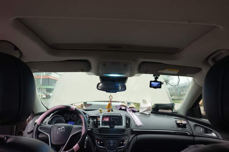 Used Buick Regal 2014 1.6T Fashionable Tech Edition Headliner