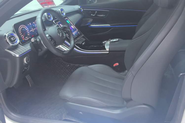 Used Mercedes-Benz CLE 2025 CLE 300 4MATIC Luxury Coupe
