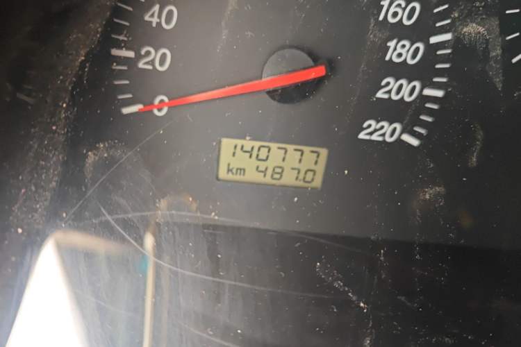 Used Jinbei Hiace 2011 2.0L 5th Generation Power King Classic 4G20D4B
