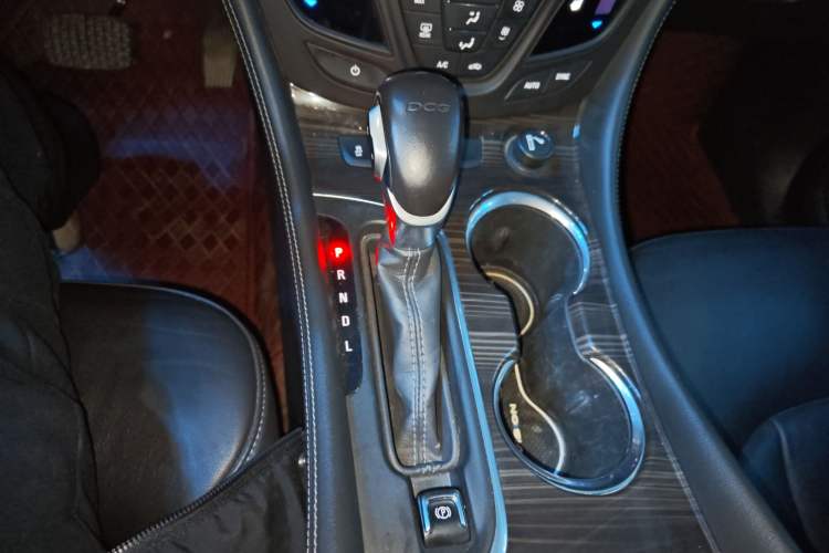 Used Buick Envision 2020 20T Two-Wheel Drive Elite Version