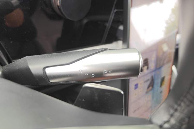 Used HiPhi Y 2023 560 km Pioneer Edition Gear Lever