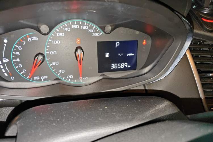 Used Chevrolet Trax 2017 1.4T Automatic Two-Wheel Drive Comfort Version Odometer Close Up