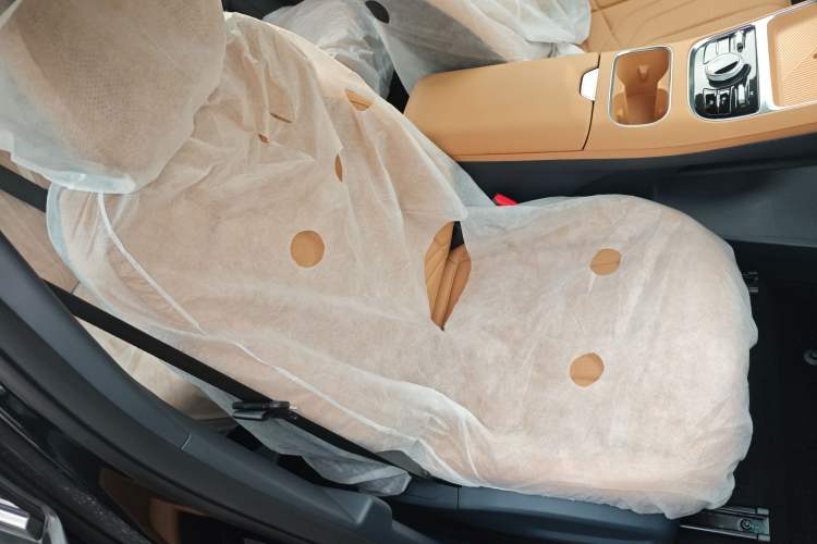 Used Geely Galaxy Xingjian 7 EM-i 2026 Model 130km Launch Edition Right Front Seat