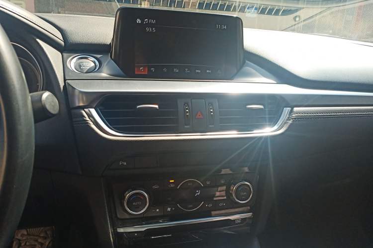 Used Mazda Atenza 2017 2.0L Blue Sky Luxury Edition