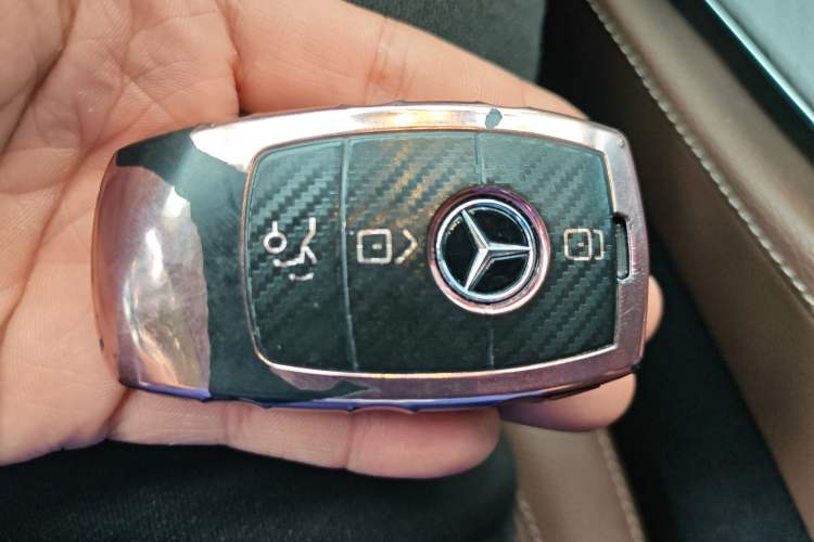 Used Mercedes-Benz E-Class 2020 E 300 L Sport Luxury Edition Vehicle Key