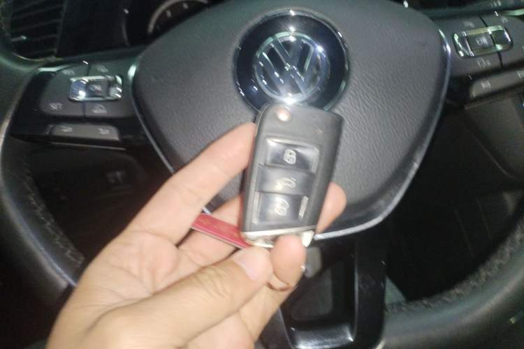 Used Volkswagen Tiguan L 2018 330TSI Automatic Two-Wheel Drive Luxury Edition Vehicle Key