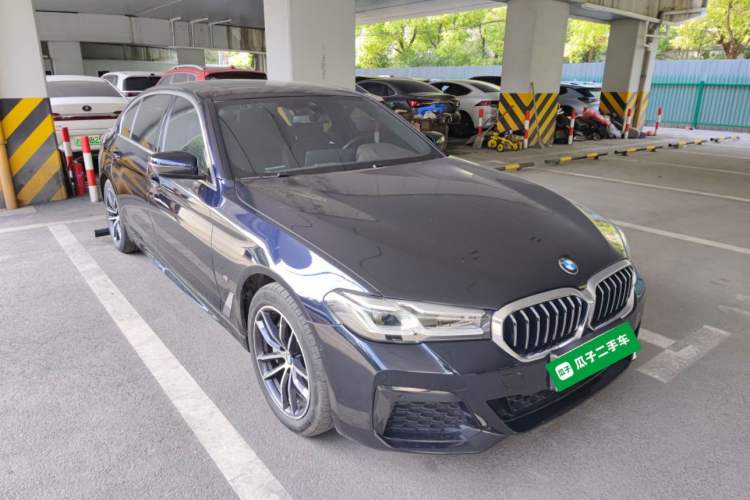 Used BMW 5 Series New Energy 2021 Restyled 535Le M Sport Package Front Right 45 Deg