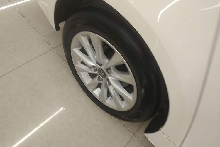 Used Toyota Corolla 2023 1.8L Smart Electric Hybrid Dual-Motor Elite Edition Right Rear Wheel Hub