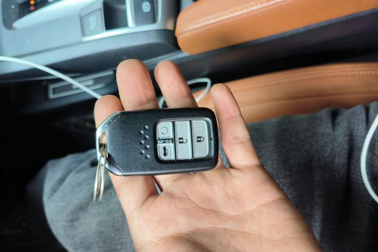 Used Honda Civic 2016 220TURBO CVT Luxury Edition
