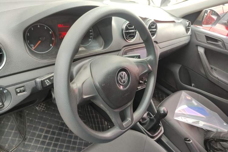 Used Volkswagen Jetta 2017 1.5L Manual Fashion Edition